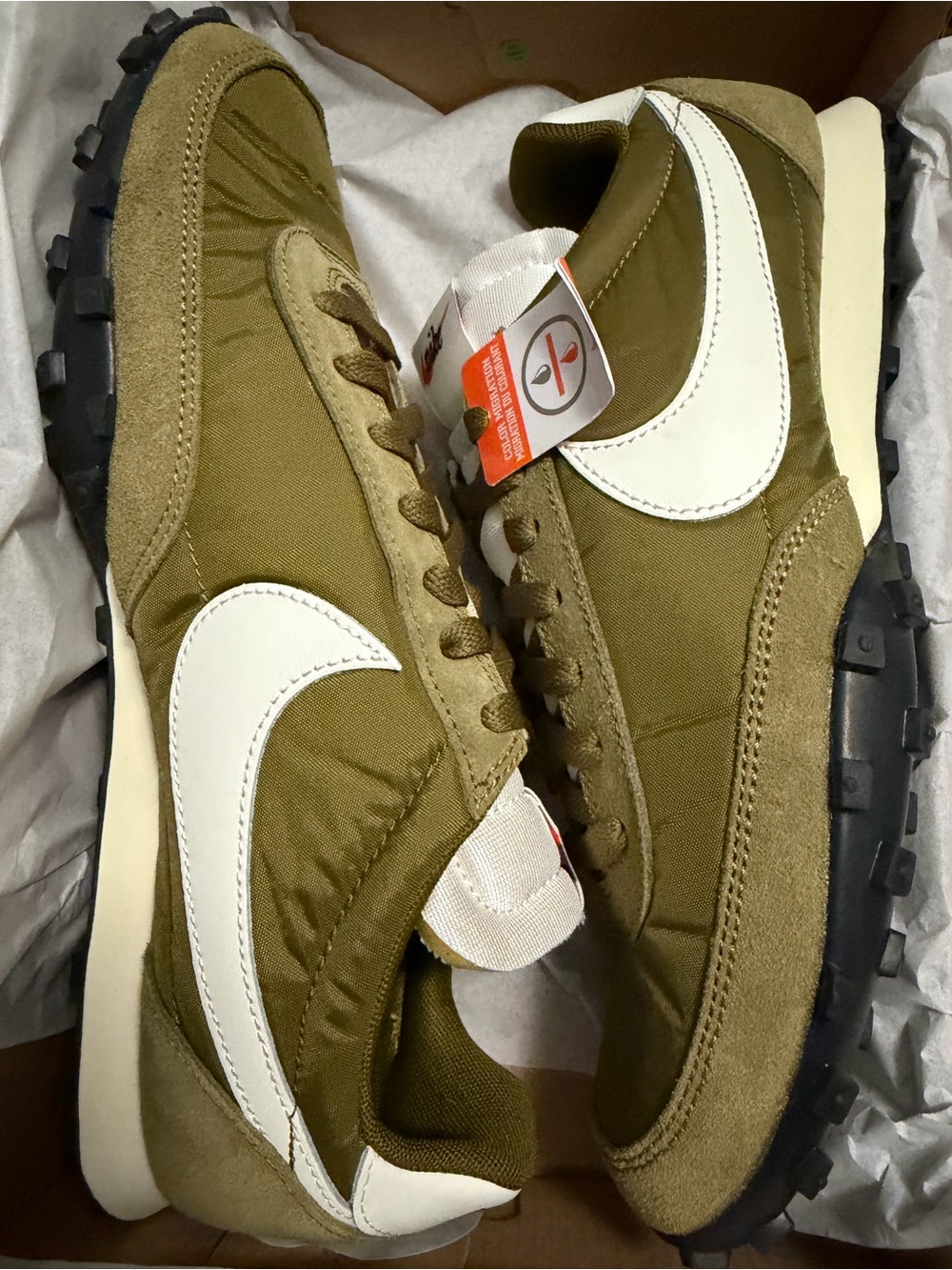 Nike Waffle Racer Olive Flak Sail Coconut Milk Size 10 Men’s (New With Box)